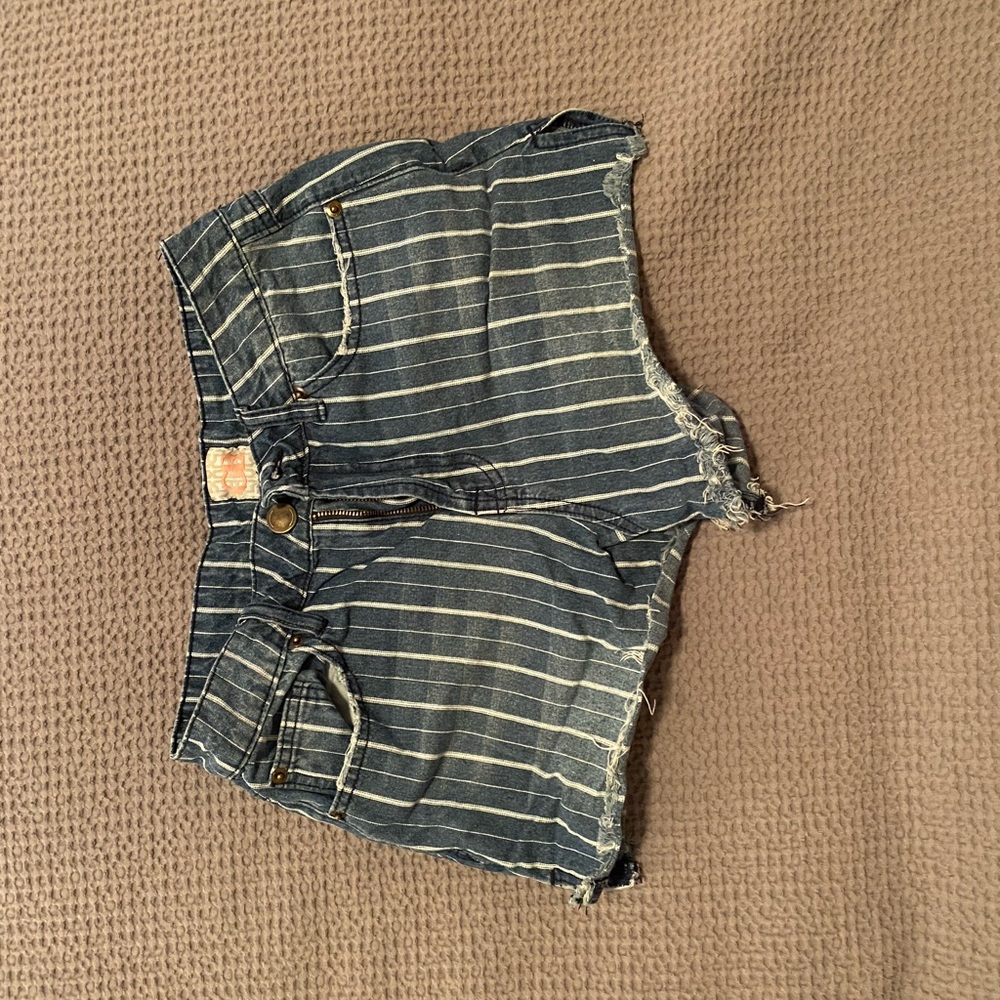 Gianni Bini high waisted shorts